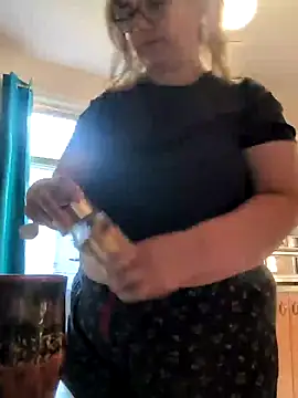 Canadian BBW online show from 06/16/26, 01:25
