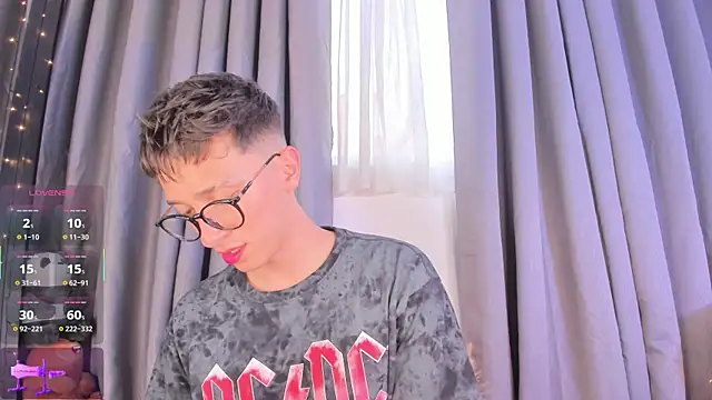 Thiago jones online show from 10/06/25, 09:45