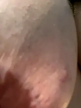 Snapshot of maymercy chatting on 09/25/25, 12:20 maymercy online show from 09/25/25, 12:20