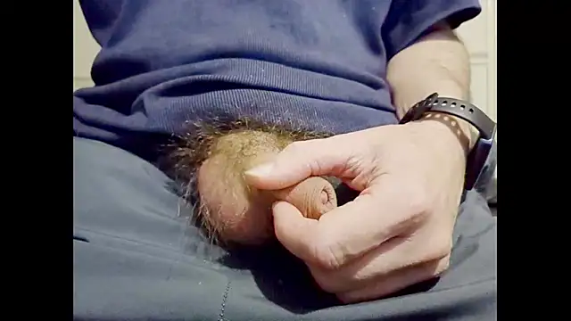 hairyuncut00 online show from 10/07/25, 10:07