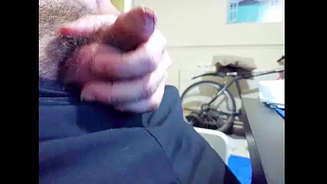 hairyuncut00 online show from 07/19/26, 04:54