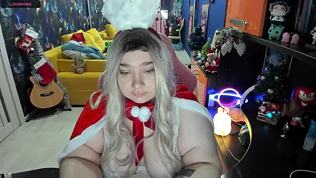 Softie Sofy online show from 12/26/24, 02:22