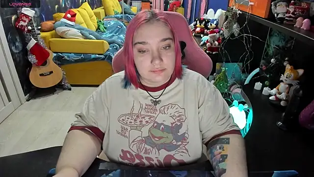 Softie Sofy online show from 01/10/25, 01:32