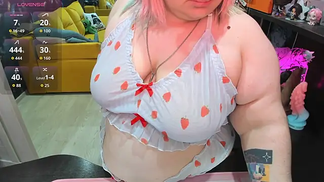 Softie Sofy online show from 07/06/26, 01:46