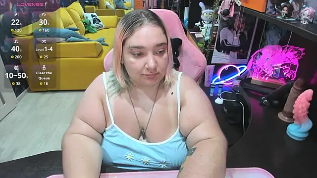 Softie Sofy online show from 07/22/26, 01:41