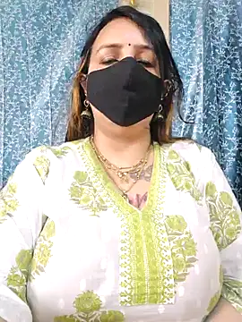 cute-tanvi online show from 01/10/25, 07:46