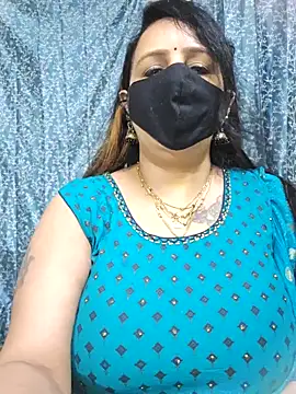 cute-tanvi online show from 01/14/25, 12:43