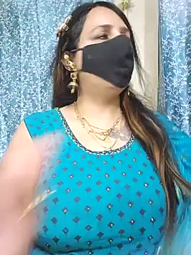 cute-tanvi online show from 01/28/25, 12:11