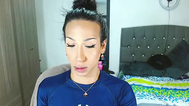 Snapshot of Kenisha_Sweet chatting on 09/19/25, 05:13 Kenisha Sweet online show from 09/19/25, 05:13