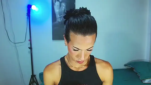 Snapshot of Kenisha_Sweet chatting on 11/04/25, 03:05 Kenisha Sweet online show from 11/04/25, 03:05