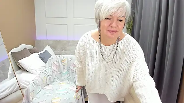 Snapshot of CarmenSoft chatting on 12/08/24, 11:29 CarmenSoft online show from 12/08/24, 11:29