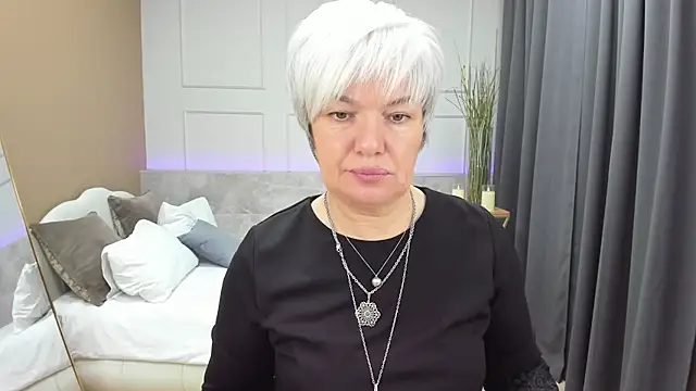 Snapshot of CarmenSoft chatting on 12/21/24, 08:43 CarmenSoft online show from 12/21/24, 08:43