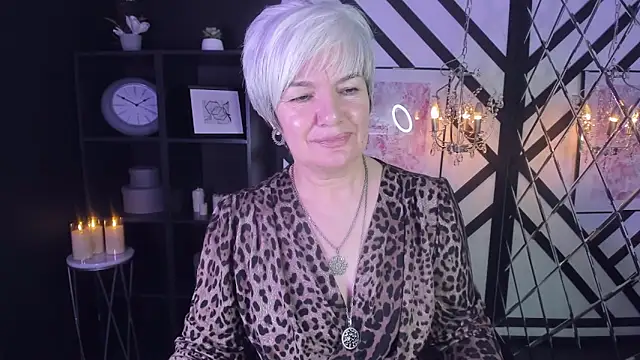 Snapshot of CarmenSoft chatting on 12/25/24, 02:57 CarmenSoft online show from 12/25/24, 02:57