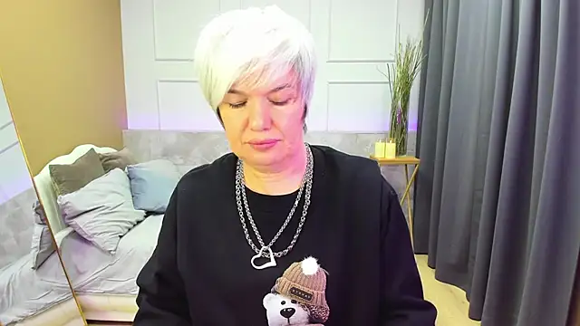 Snapshot of CarmenSoft chatting on 01/12/25, 08:47 CarmenSoft online show from 01/12/25, 08:47