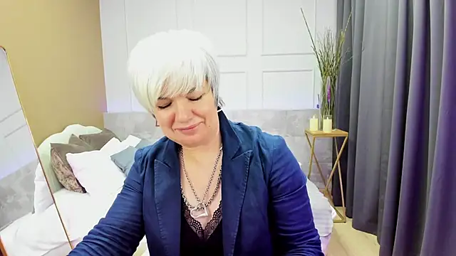 Snapshot of CarmenSoft chatting on 01/21/25, 04:32 CarmenSoft online show from 01/21/25, 04:32