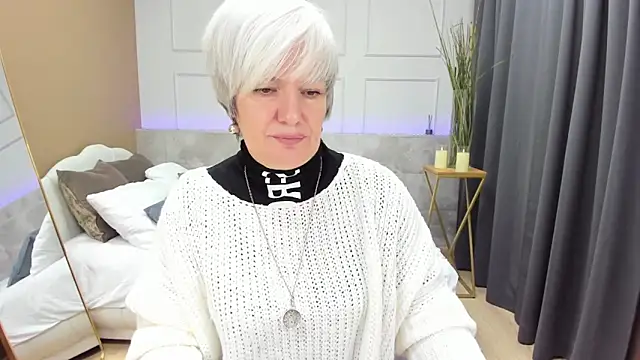 Snapshot of CarmenSoft chatting on 01/24/25, 08:43 CarmenSoft online show from 01/24/25, 08:43