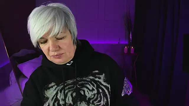 Snapshot of CarmenSoft chatting on 02/01/25, 08:47 CarmenSoft online show from 02/01/25, 08:47