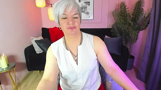 Snapshot of CarmenSoft chatting on 02/13/25, 12:46 CarmenSoft online show from 02/13/25, 12:46