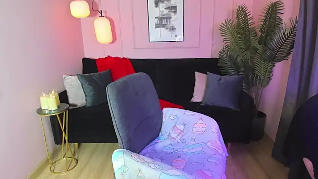 Snapshot of CarmenSoft chatting on 02/13/25, 03:50 CarmenSoft online show from 02/13/25, 03:50