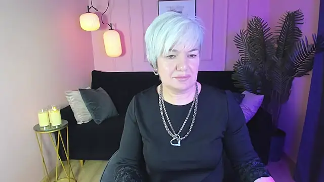 Snapshot of CarmenSoft chatting on 02/14/25, 08:48 CarmenSoft online show from 02/14/25, 08:48