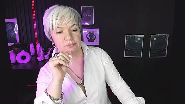 Snapshot of CarmenSoft chatting on 02/16/25, 12:19 CarmenSoft online show from 02/16/25, 12:19