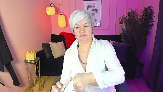 Snapshot of CarmenSoft chatting on 02/22/25, 03:01 CarmenSoft online show from 02/22/25, 03:01