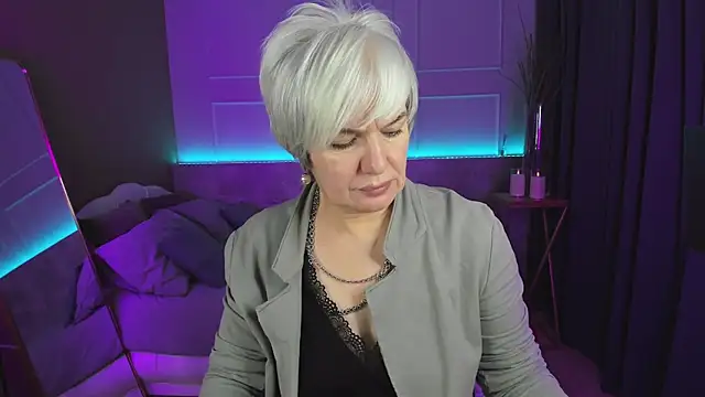 Snapshot of CarmenSoft chatting on 03/14/25, 11:43 CarmenSoft online show from 03/14/25, 11:43