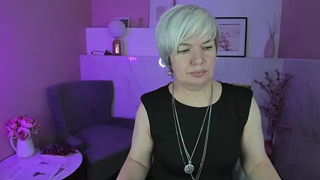 Snapshot of CarmenSoft chatting on 03/18/25, 12:16 CarmenSoft online show from 03/18/25, 12:16