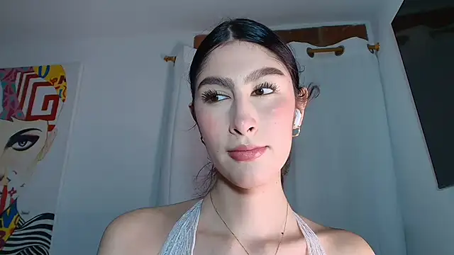 Snapshot of valeria_gonzales_ chatting on 08/08/26, 11:18 valeria gonzales online show from 08/08/26, 11:18