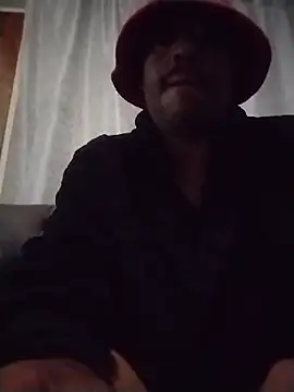 Snapshot of Wanderkid33 chatting on 12/03/25, 10:19 Wanderkid33 online show from 12/03/25, 10:19