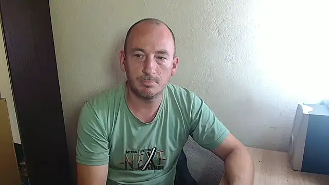 Johan   Barker online show from 10/27/25, 12:42