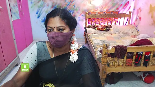 Snapshot of Novapol chatting on 11/25/25, 01:22 Novapol online show from 11/25/25, 01:22