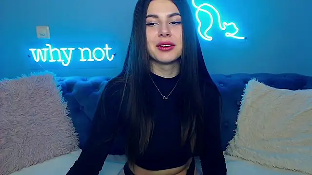 ViollinaLove online show from 01/25/25, 05:40