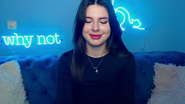 Snapshot of ViollinaLove chatting on 04/03/26, 04:43 ViollinaLove online show from 04/03/26, 04:43