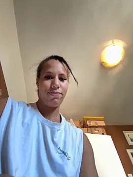 Snapshot of AaliyahHarris chatting on 10/05/25, 01:20 AaliyahHarris online show from 10/05/25, 01:20