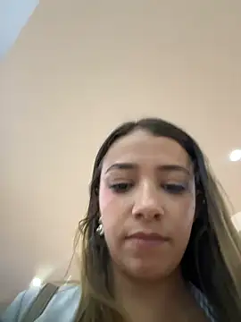 Snapshot of Hall_16 chatting on 12/17/24, 10:32 Hall 16 online show from 12/17/24, 10:32