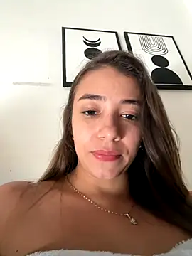 Snapshot of Hall_16 chatting on 09/28/25, 03:17 Hall 16 online show from 09/28/25, 03:17