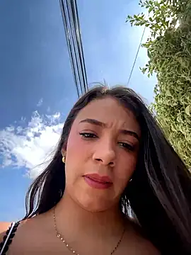 Snapshot of Hall_16 chatting on 10/05/25, 03:10 Hall 16 online show from 10/05/25, 03:10