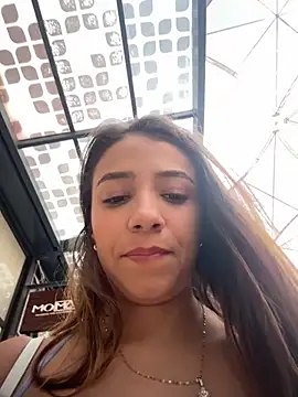 Snapshot of Hall_16 chatting on 10/09/25, 08:40 Hall 16 online show from 10/09/25, 08:40