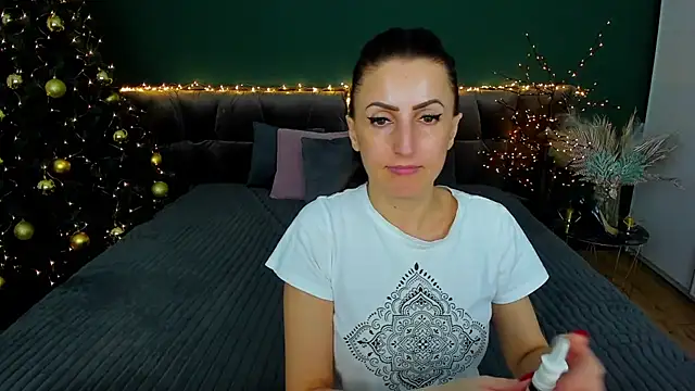 Rebecca Diamond online show from 01/12/25, 09:08