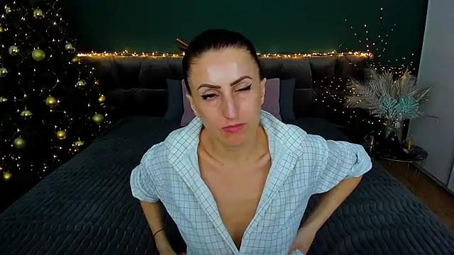 Rebecca Diamond online show from 01/14/25, 01:49