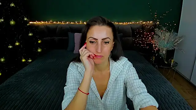 Rebecca Diamond online show from 01/21/25, 09:24