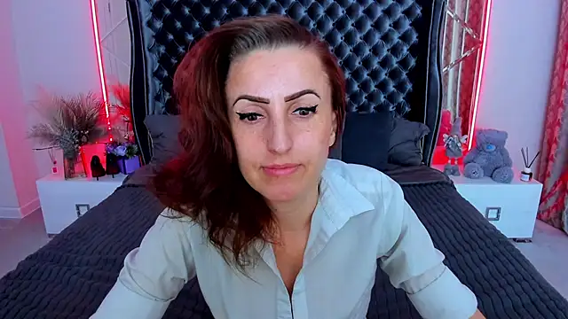 Rebecca Diamond online show from 05/11/26, 05:46