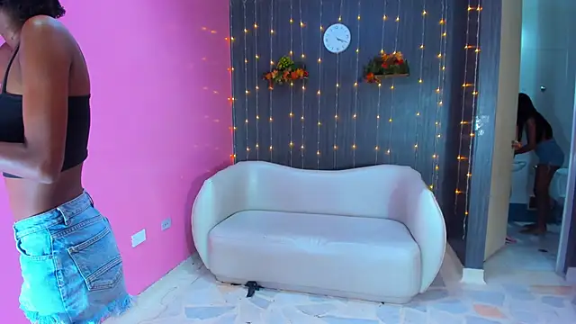 hotties kittens online show from 01/29/25, 03:12