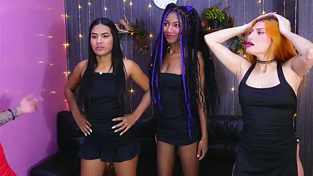 hotties kittens online show from 02/15/25, 05:51