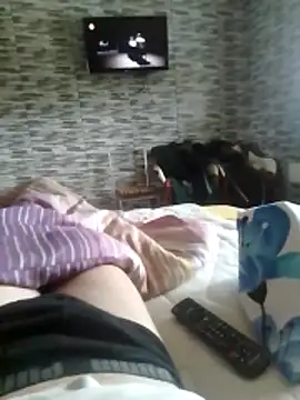 Snapshot of Rolandxxxr chatting on 02/15/26, 11:52 Rolandxxxr online show from 02/15/26, 11:52