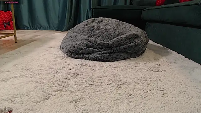 Snapshot of natasha-bigas chatting on 11/22/25, 08:30 natasha-bigas online show from 11/22/25, 08:30