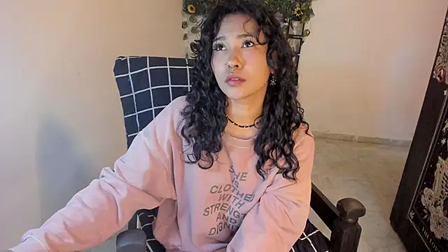 Mary Rosse1 online show from 10/13/25, 07:03