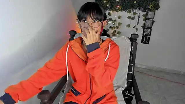 Mary Rosse1 online show from 10/16/25, 06:42