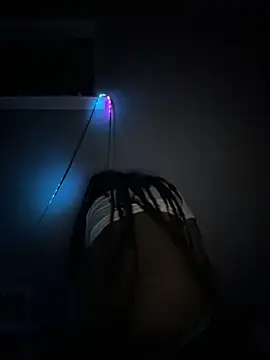 Snapshot of gypsydoll chatting on 11/12/25, 04:13 gypsydoll online show from 11/12/25, 04:13